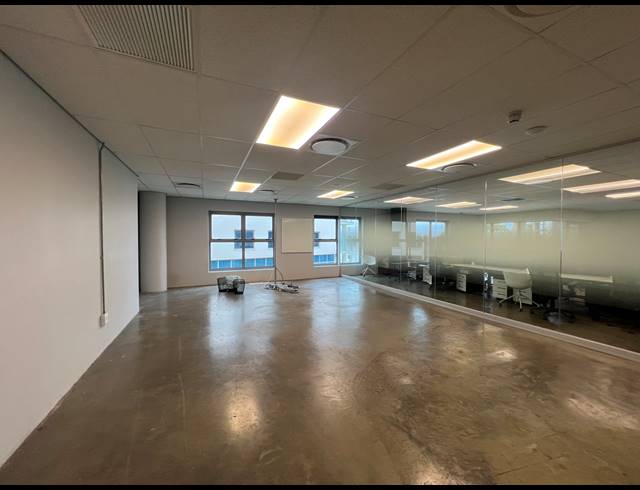 315M² OFFICE TO LET IN MELROSE